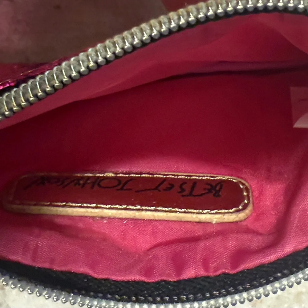 Betsy Johnson zip up card holder/wallet pink sparkle